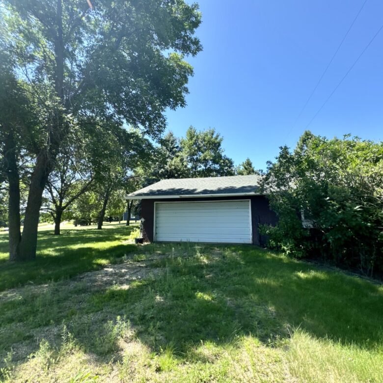 Clear Lake – 442478 S. Shore Dr. Lake City, SD
