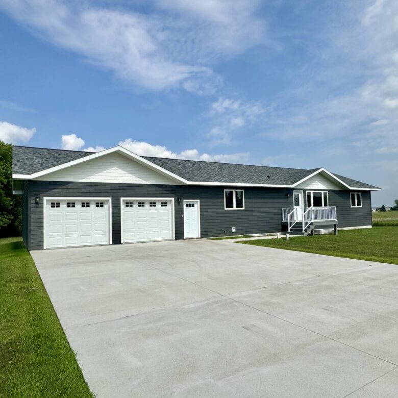 205 Elmwood Dr. – Sisseton, SD
