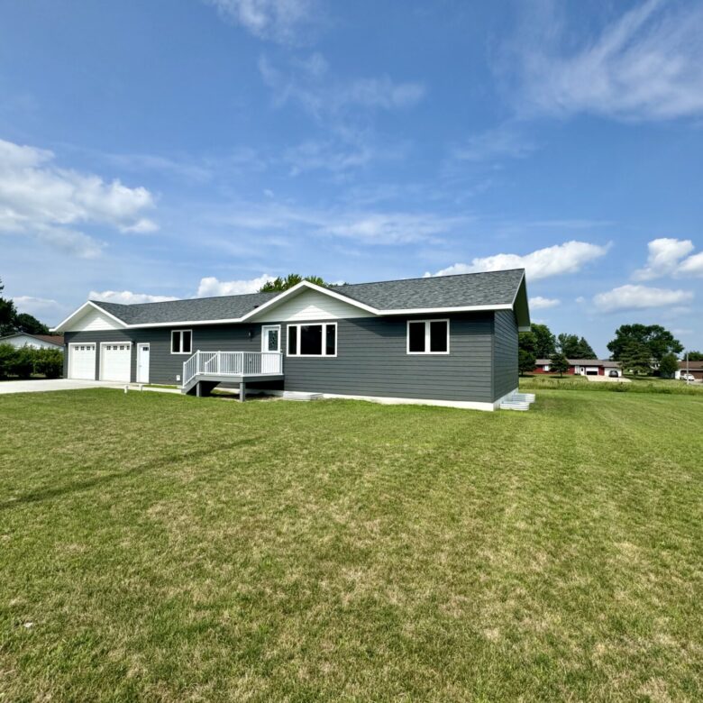 205 Elmwood Dr. – Sisseton, SD