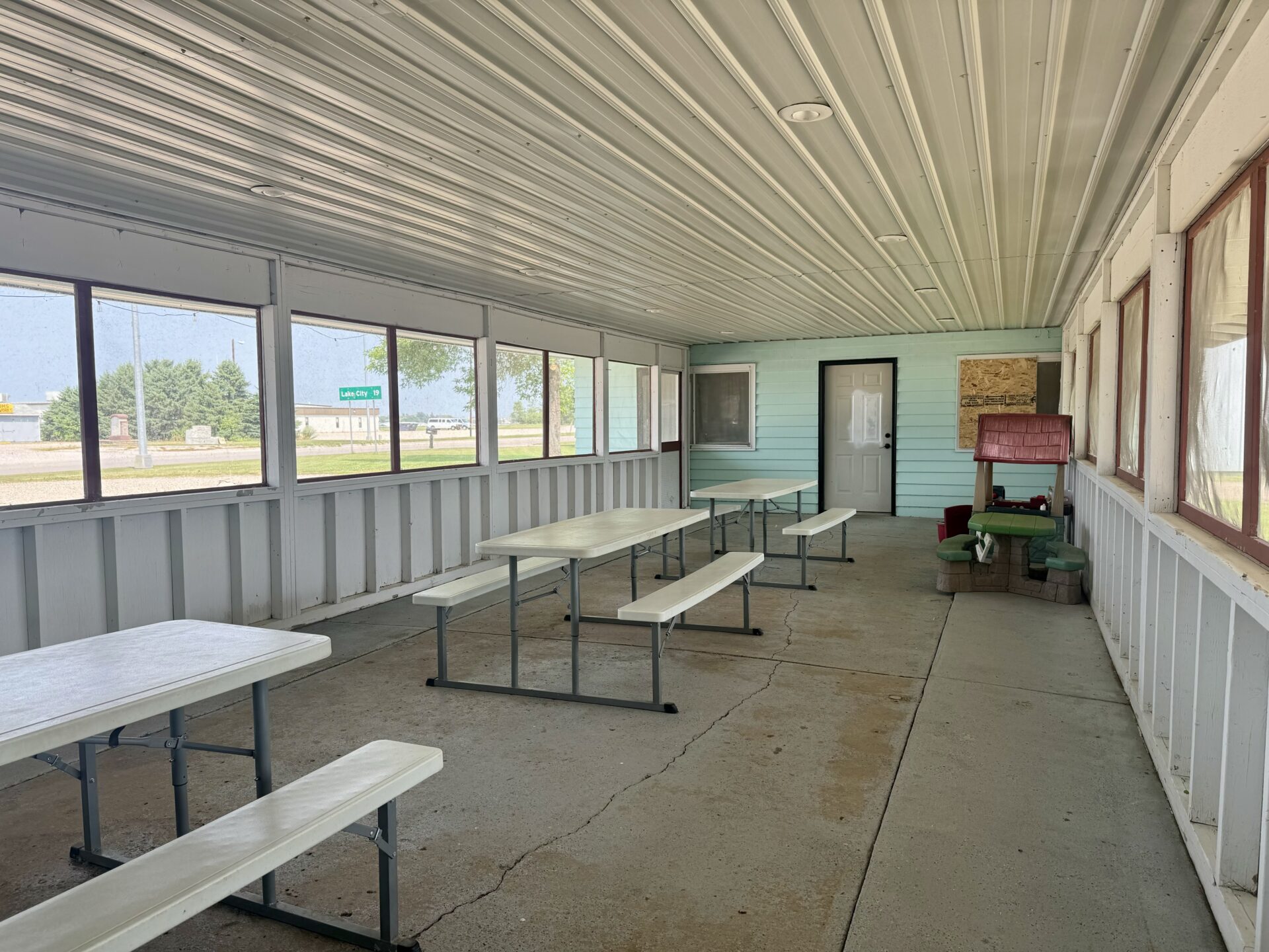 Commercial Business – “Kree Mee” – Britton, SD