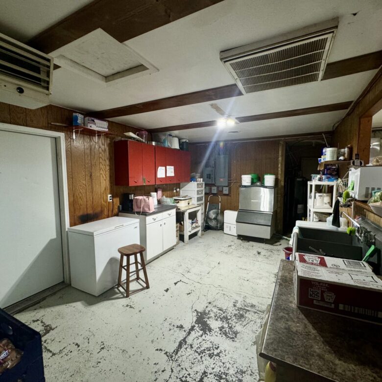 Commercial Business – “Kree Mee” – Britton, SD