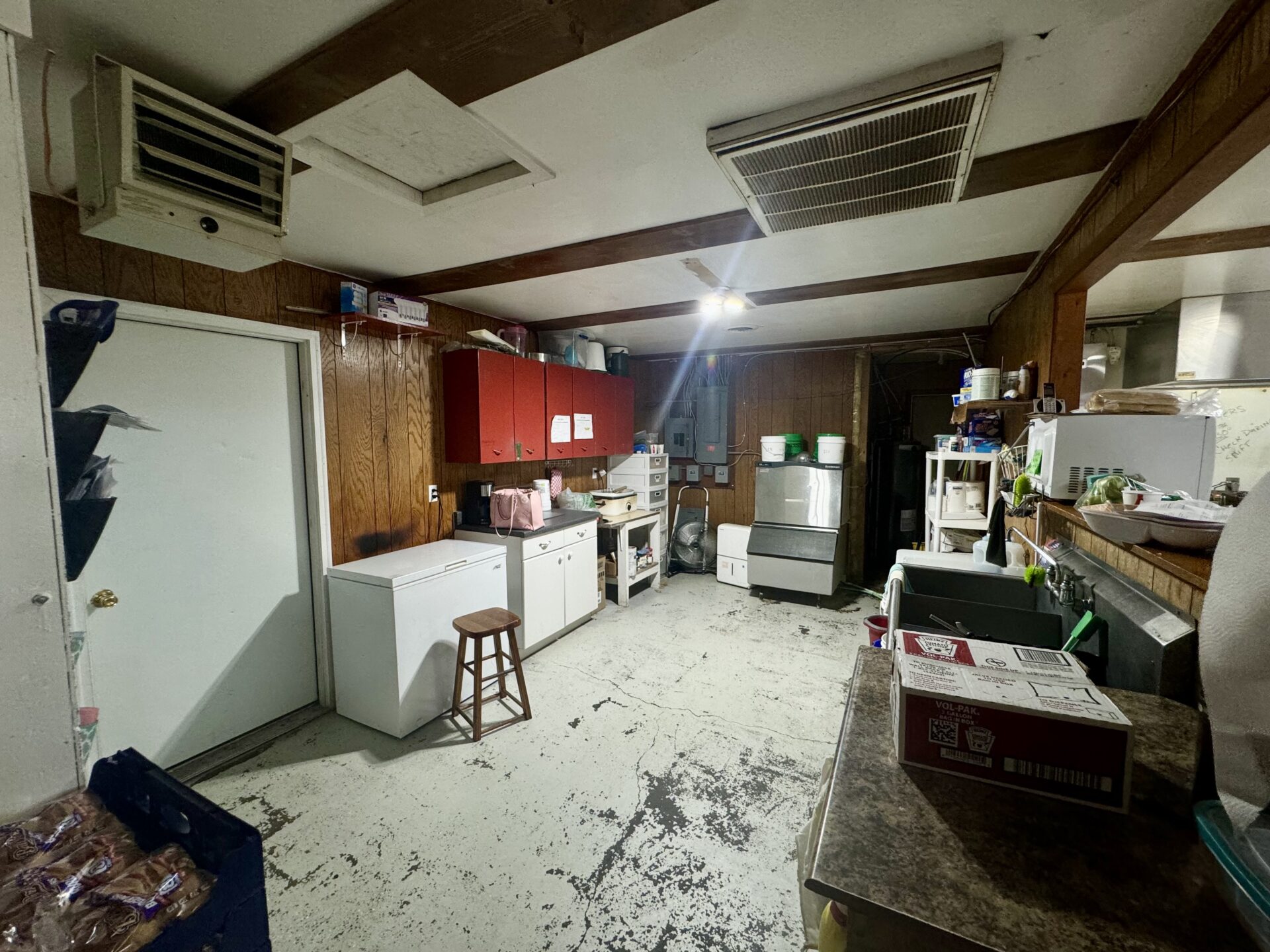 Commercial Business – “Kree Mee” – Britton, SD
