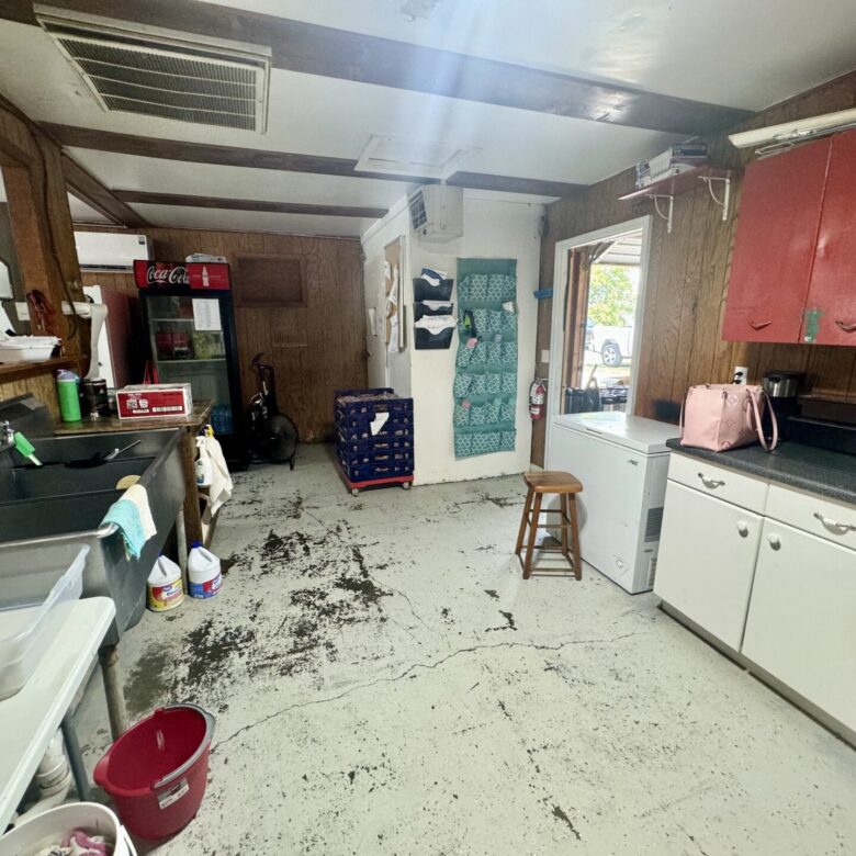 Commercial Business – “Kree Mee” – Britton, SD