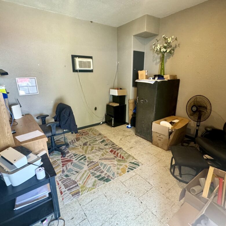 Commercial Business – “Kree Mee” – Britton, SD