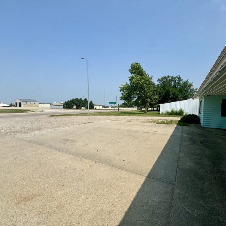 Commercial Business – “Kree Mee” – Britton, SD