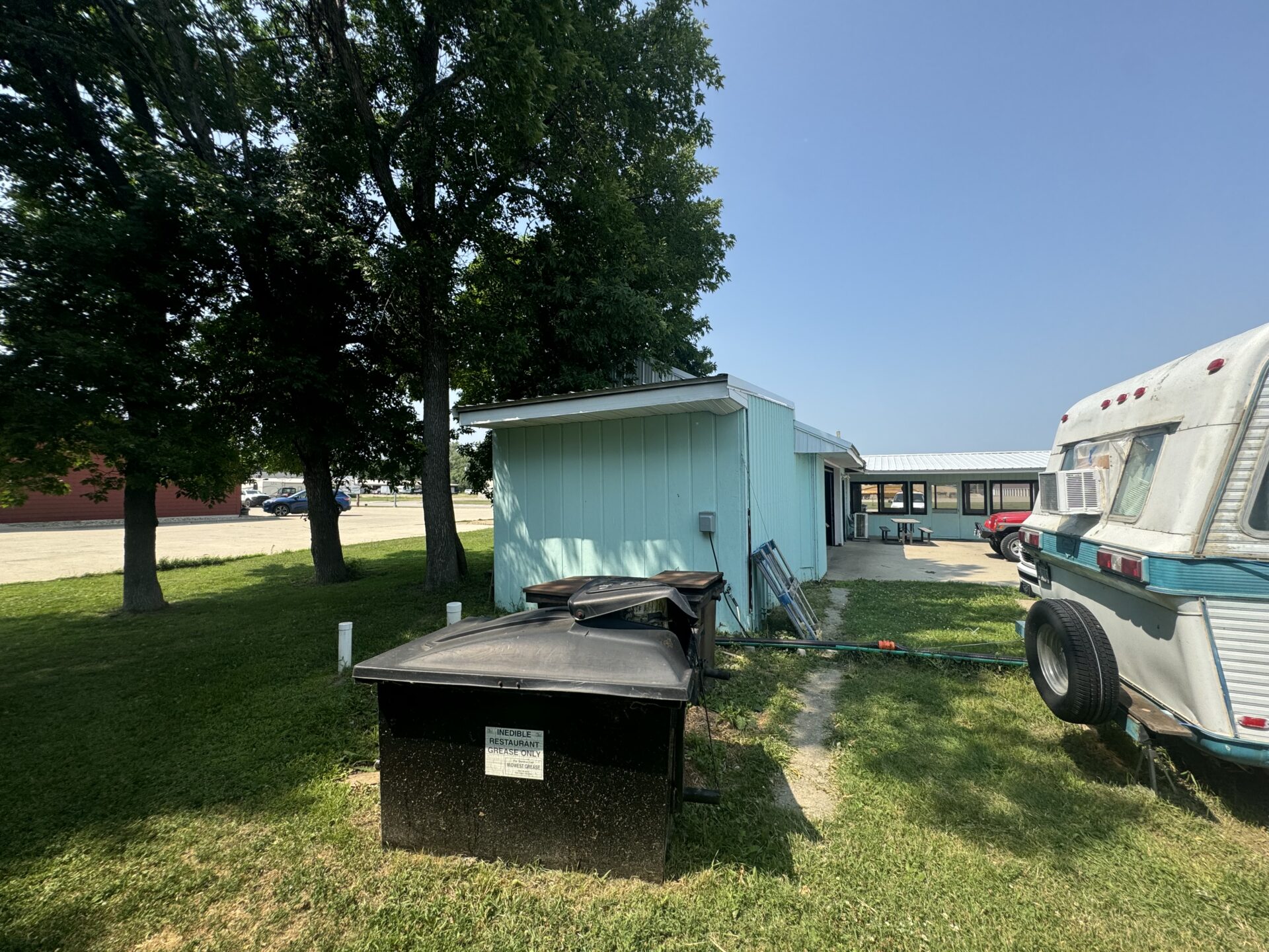 Commercial Business – “Kree Mee” – Britton, SD
