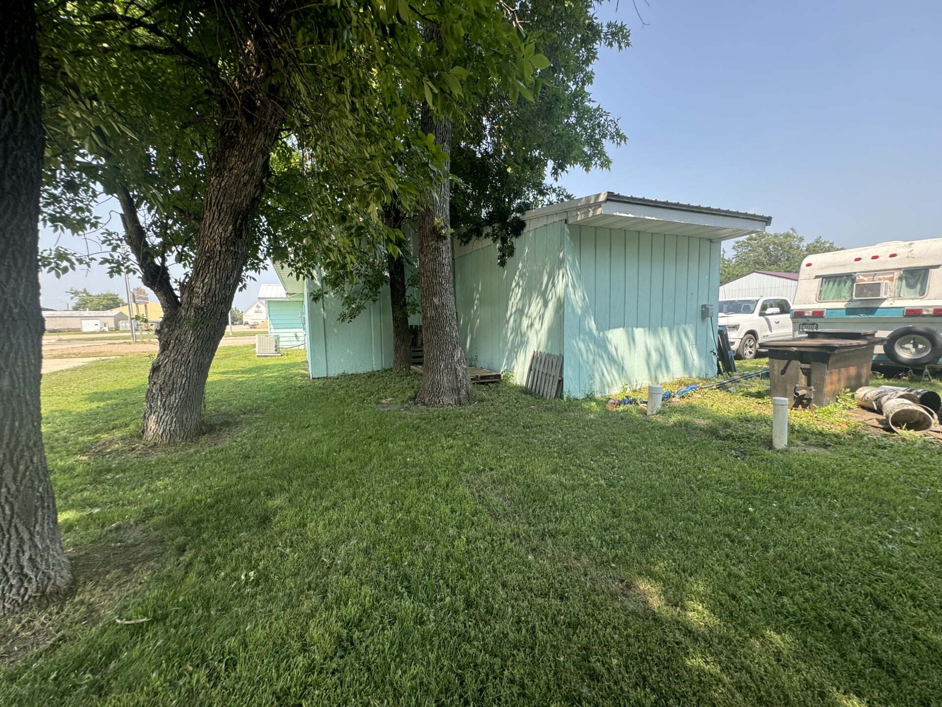 Commercial Business – “Kree Mee” – Britton, SD
