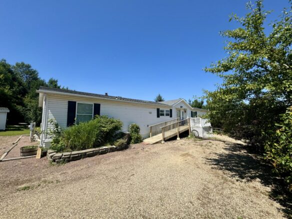 109 Broadway St. N. – Lake City, SD