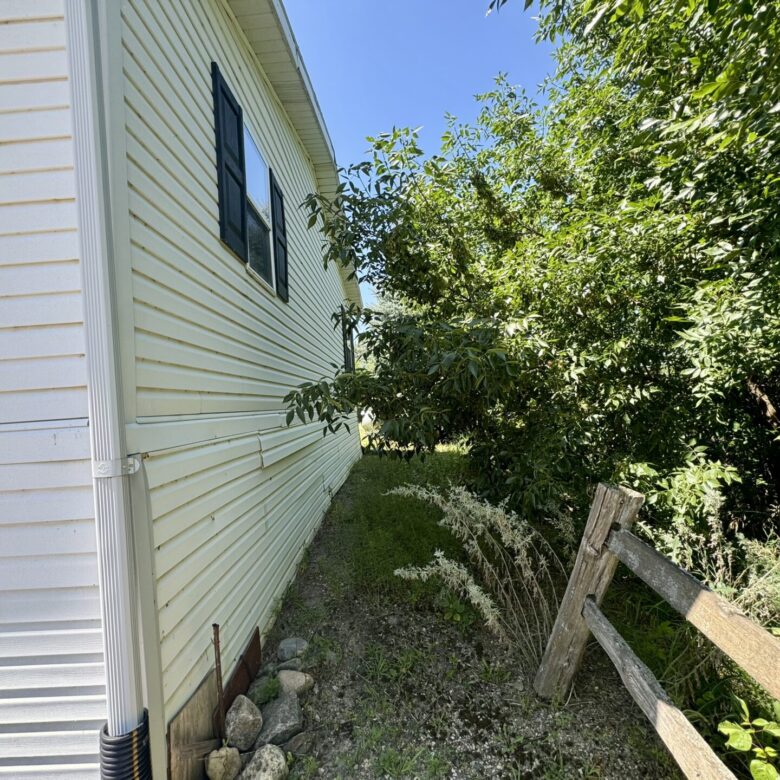 109 Broadway St. N. – Lake City, SD