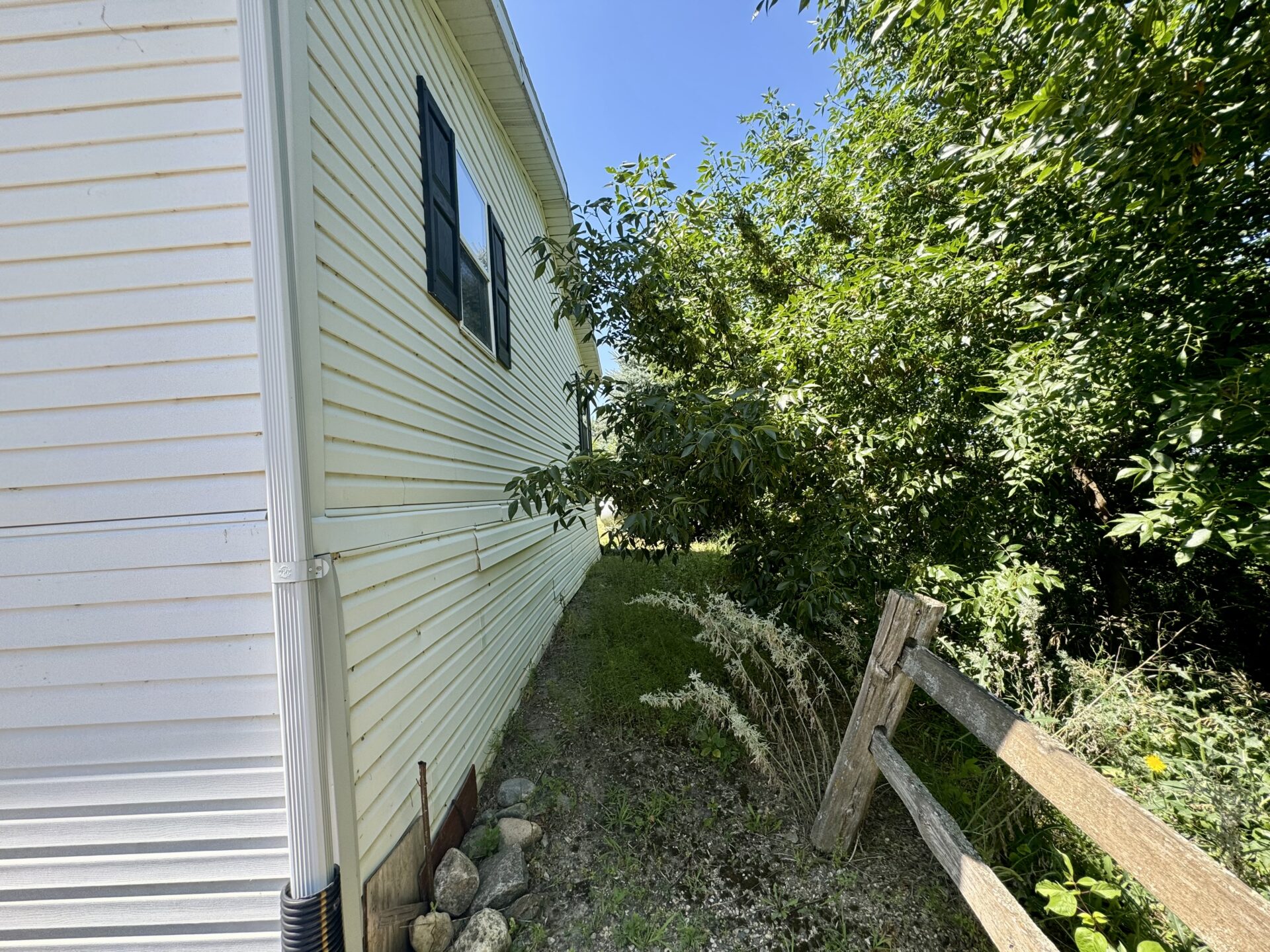 109 Broadway St. N. – Lake City, SD