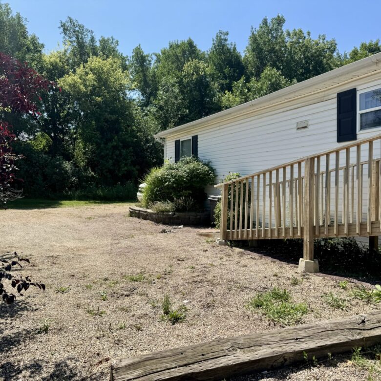 109 Broadway St. N. – Lake City, SD