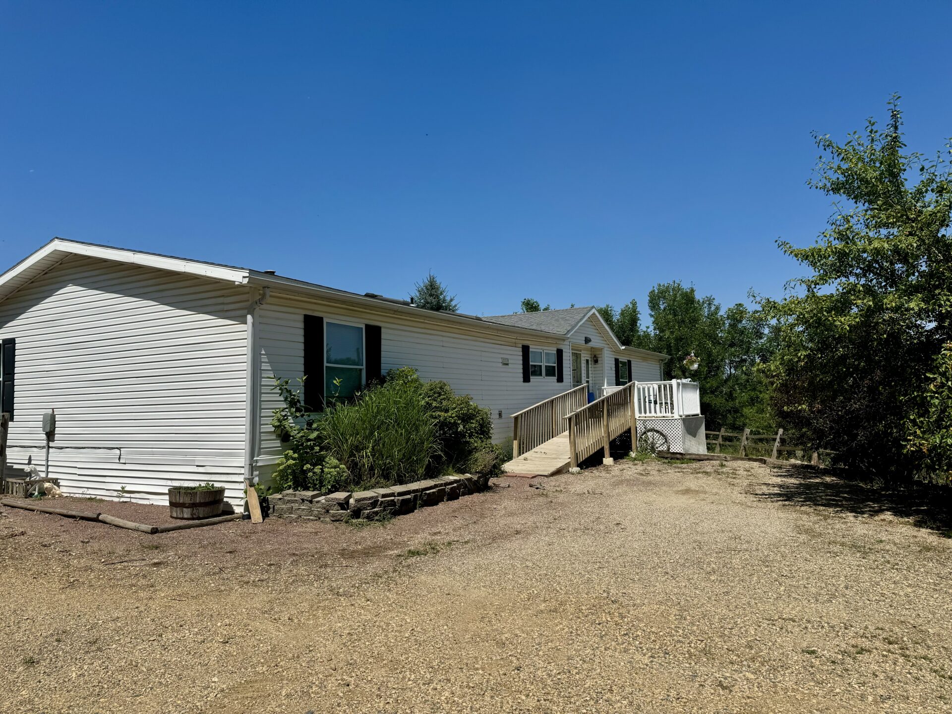 109 Broadway St. N. – Lake City, SD