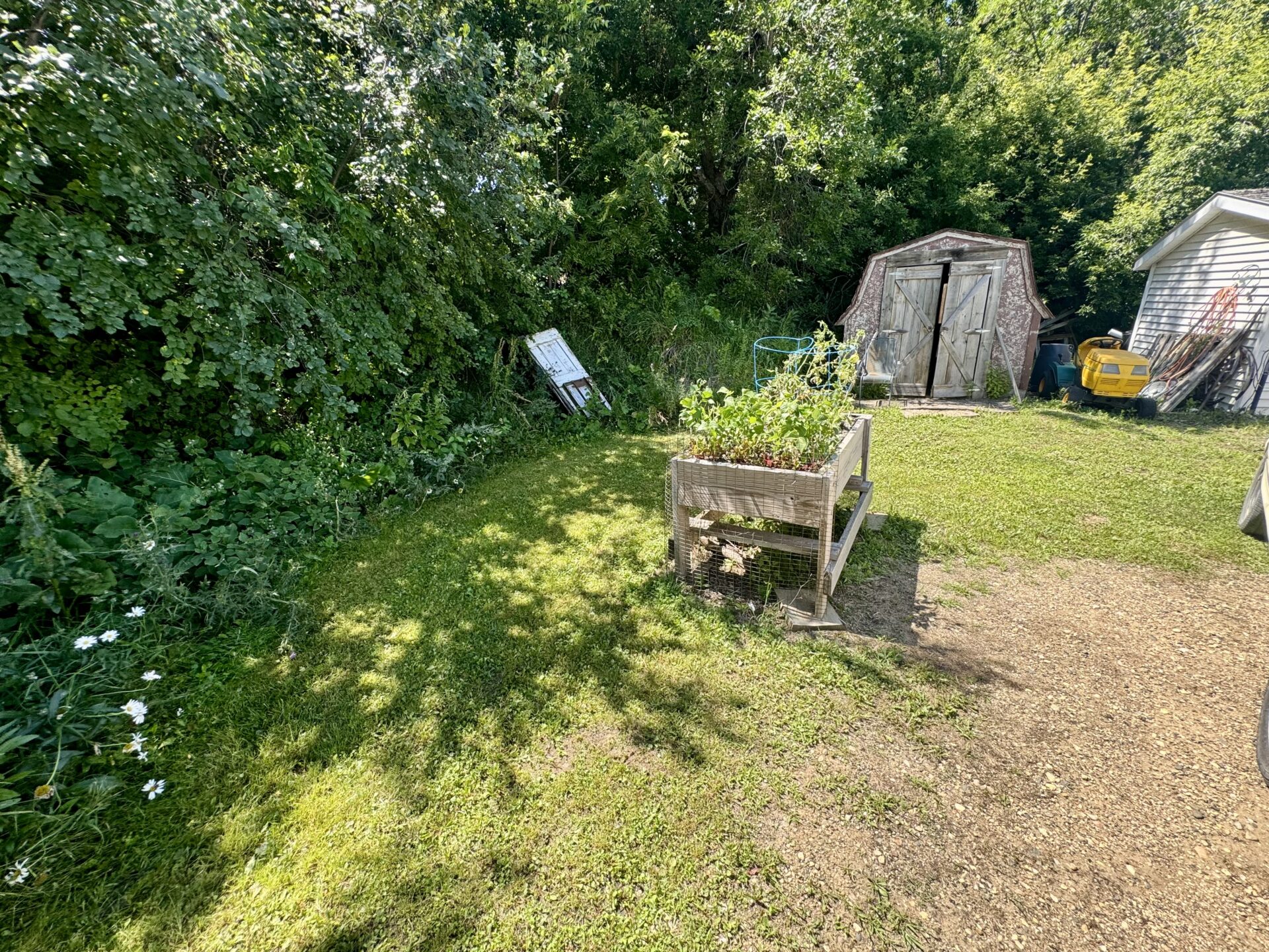 109 Broadway St. N. – Lake City, SD