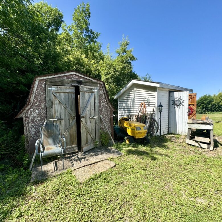 109 Broadway St. N. – Lake City, SD