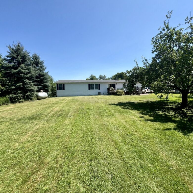 109 Broadway St. N. – Lake City, SD