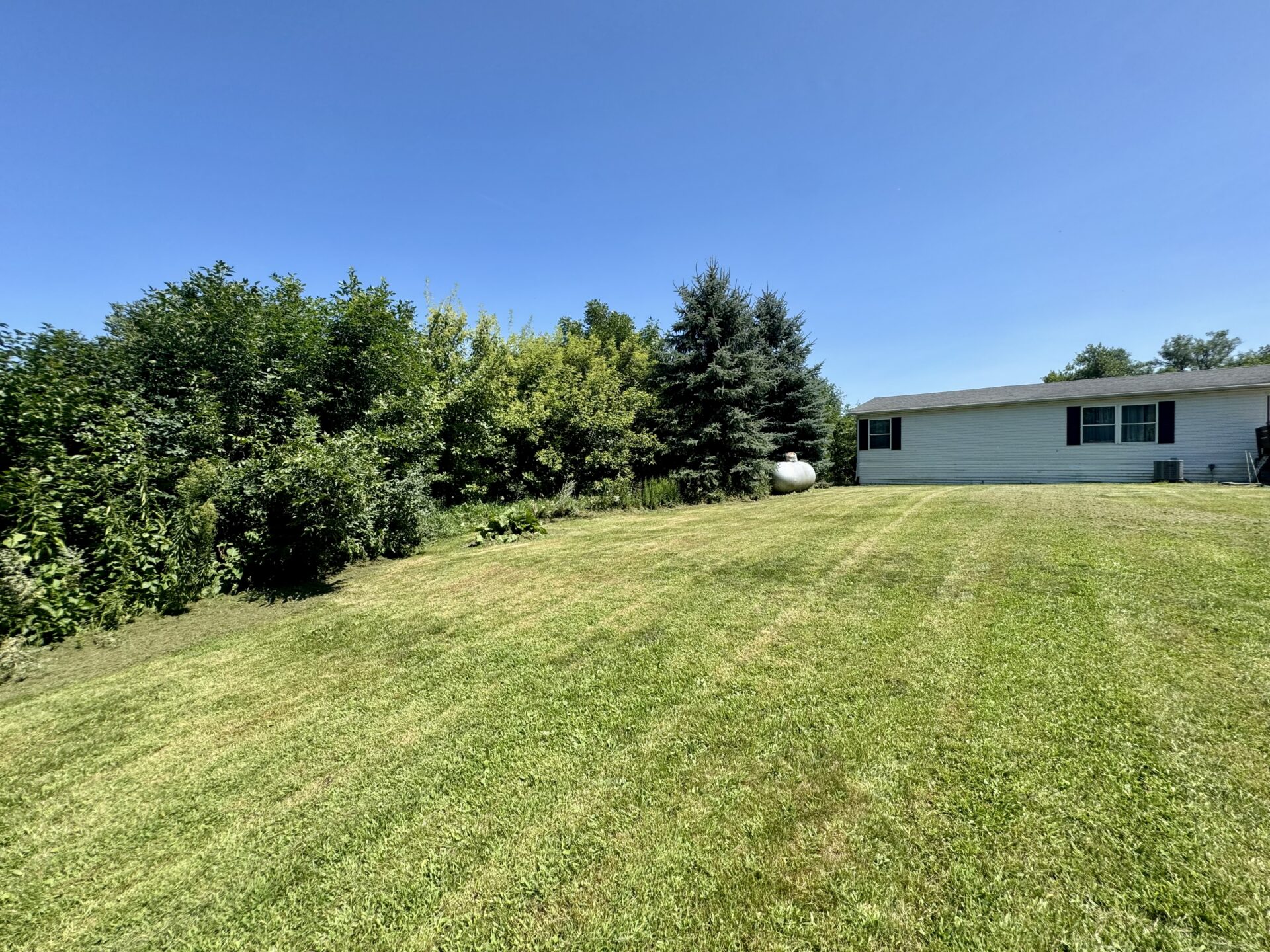 109 Broadway St. N. – Lake City, SD