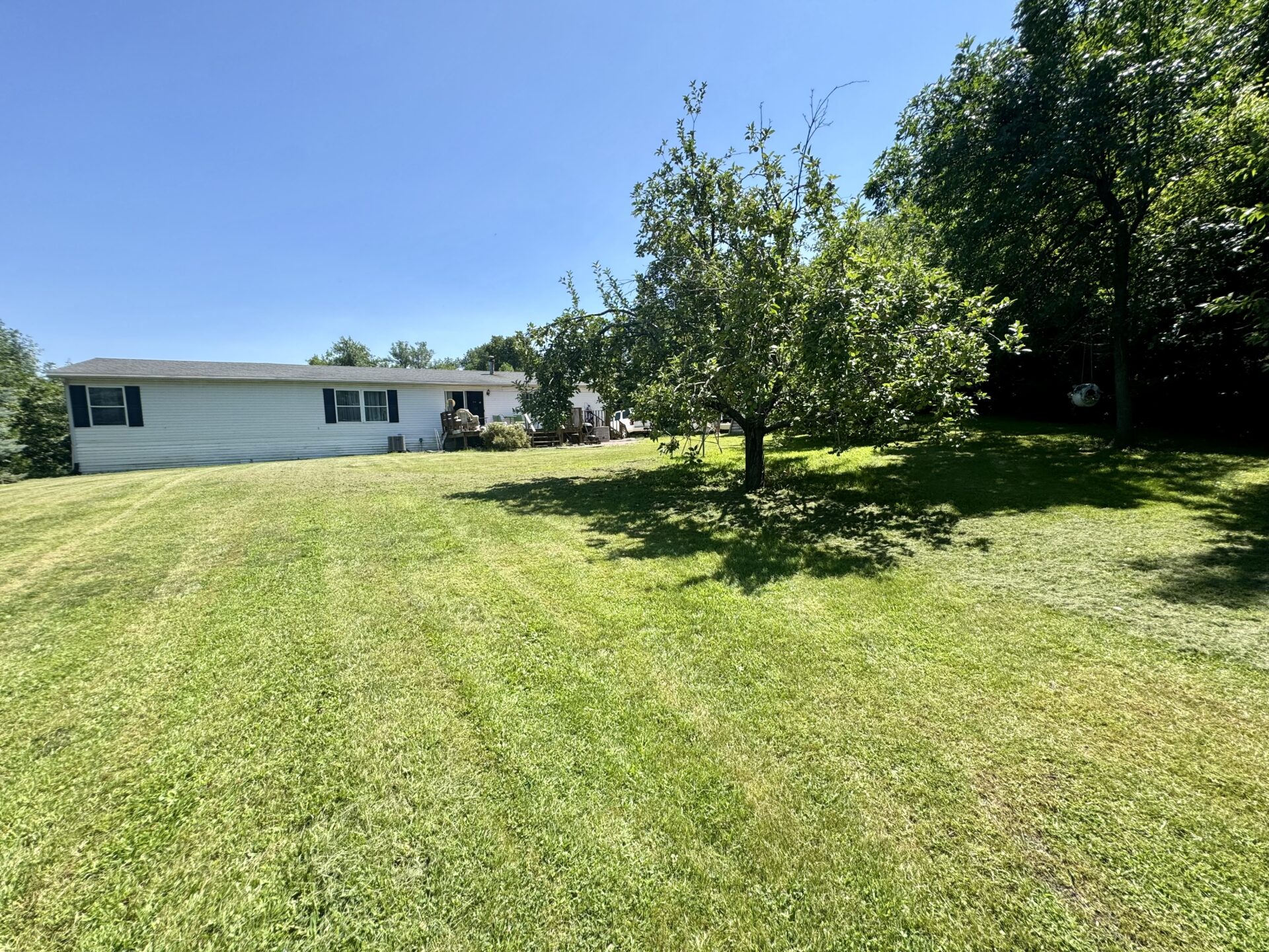109 Broadway St. N. – Lake City, SD