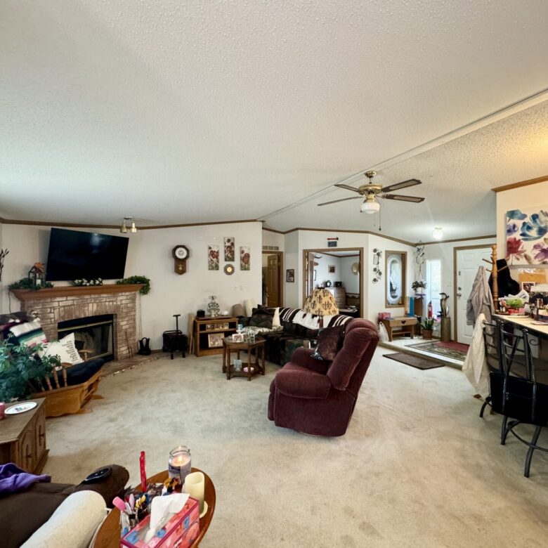 109 Broadway St. N. – Lake City, SD