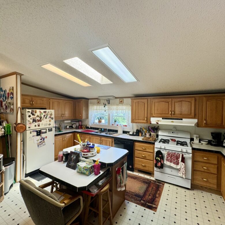 109 Broadway St. N. – Lake City, SD