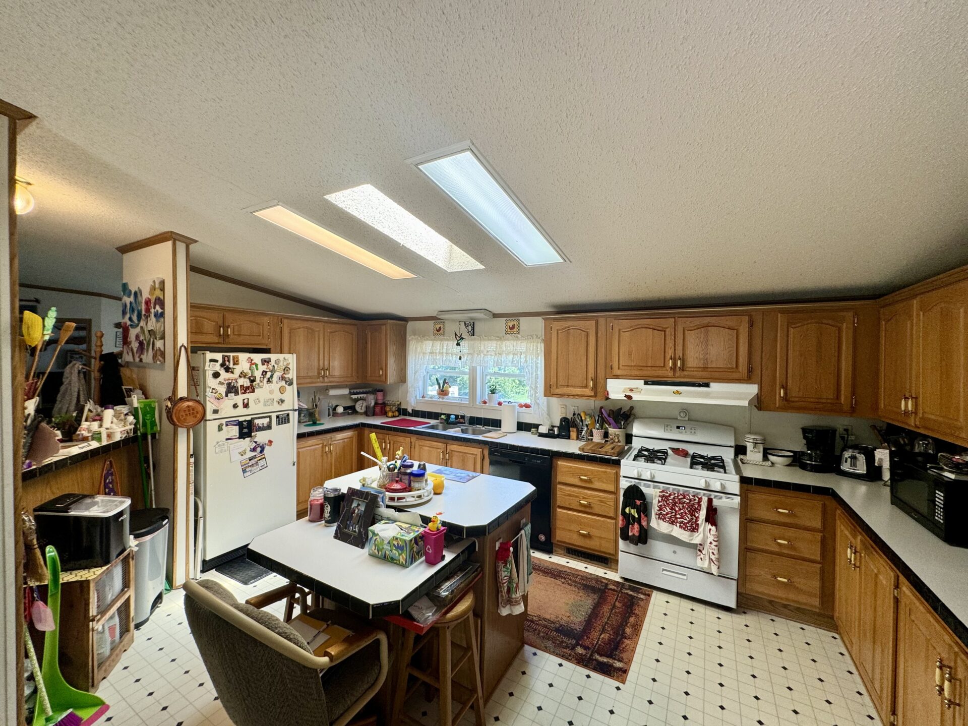 109 Broadway St. N. – Lake City, SD