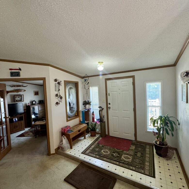 109 Broadway St. N. – Lake City, SD