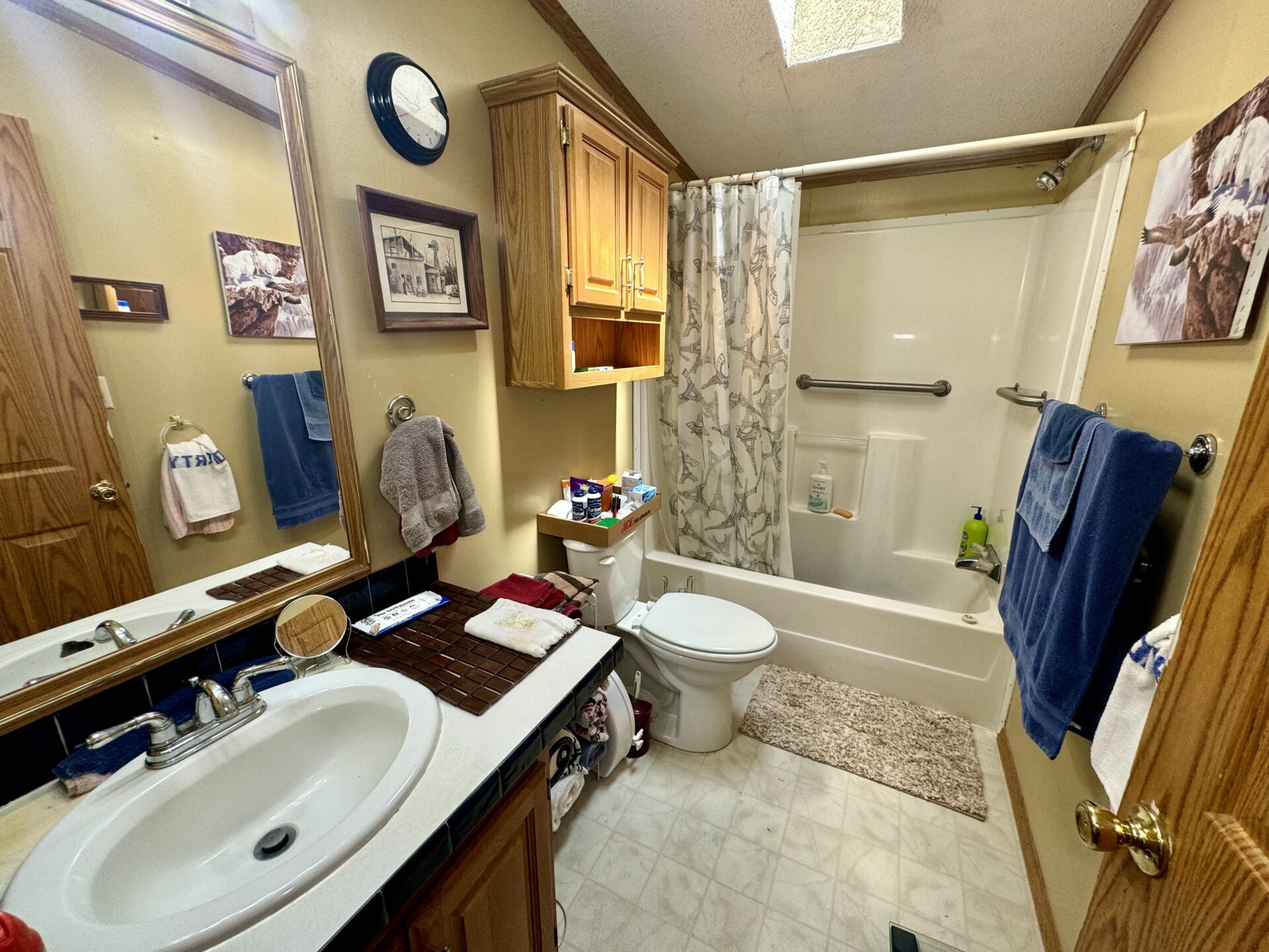 109 Broadway St. N. – Lake City, SD