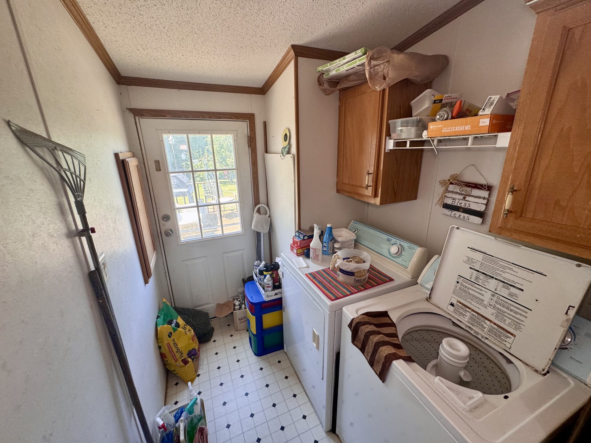 109 Broadway St. N. – Lake City, SD