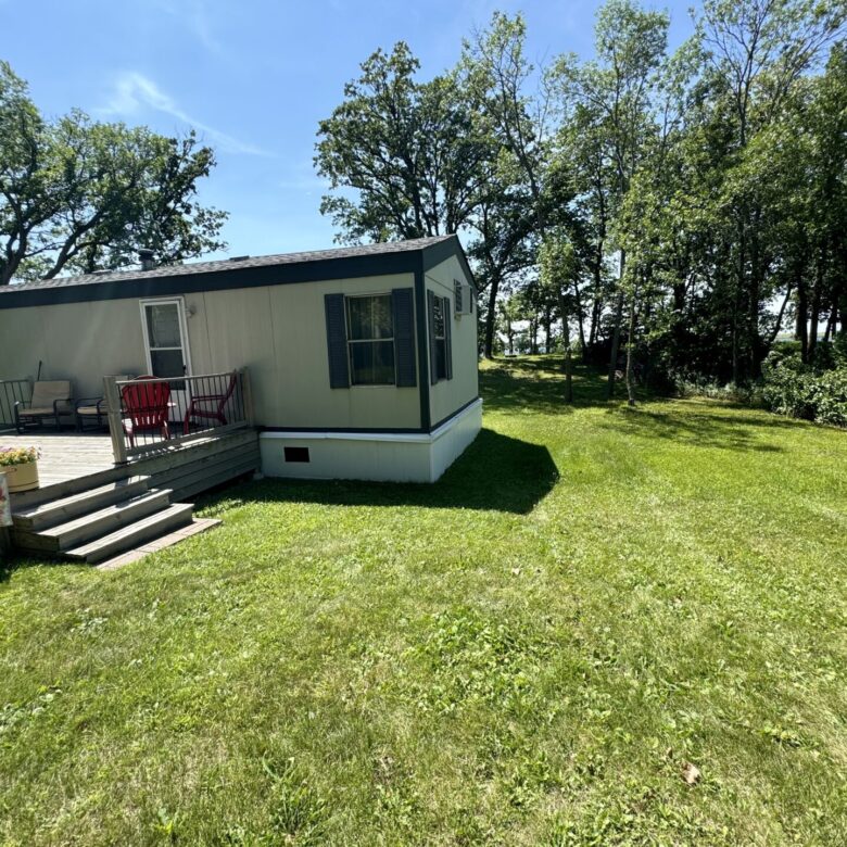 Almos Lake – 121109 Buffalo Lake Ln Eden, SD