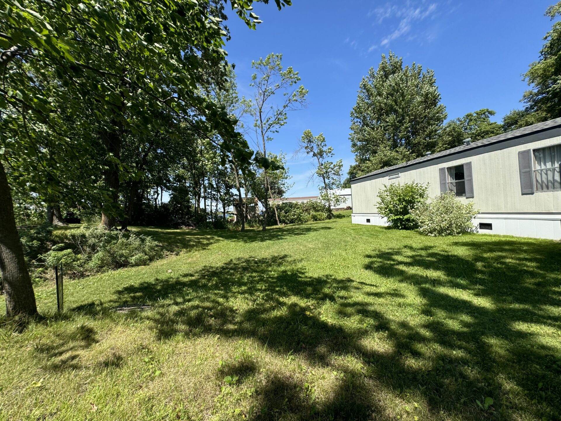 Almos Lake – 121109 Buffalo Lake Ln Eden, SD