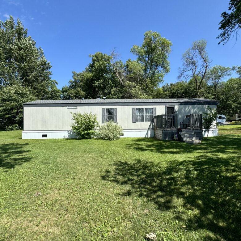 Almos Lake – 121109 Buffalo Lake Ln Eden, SD