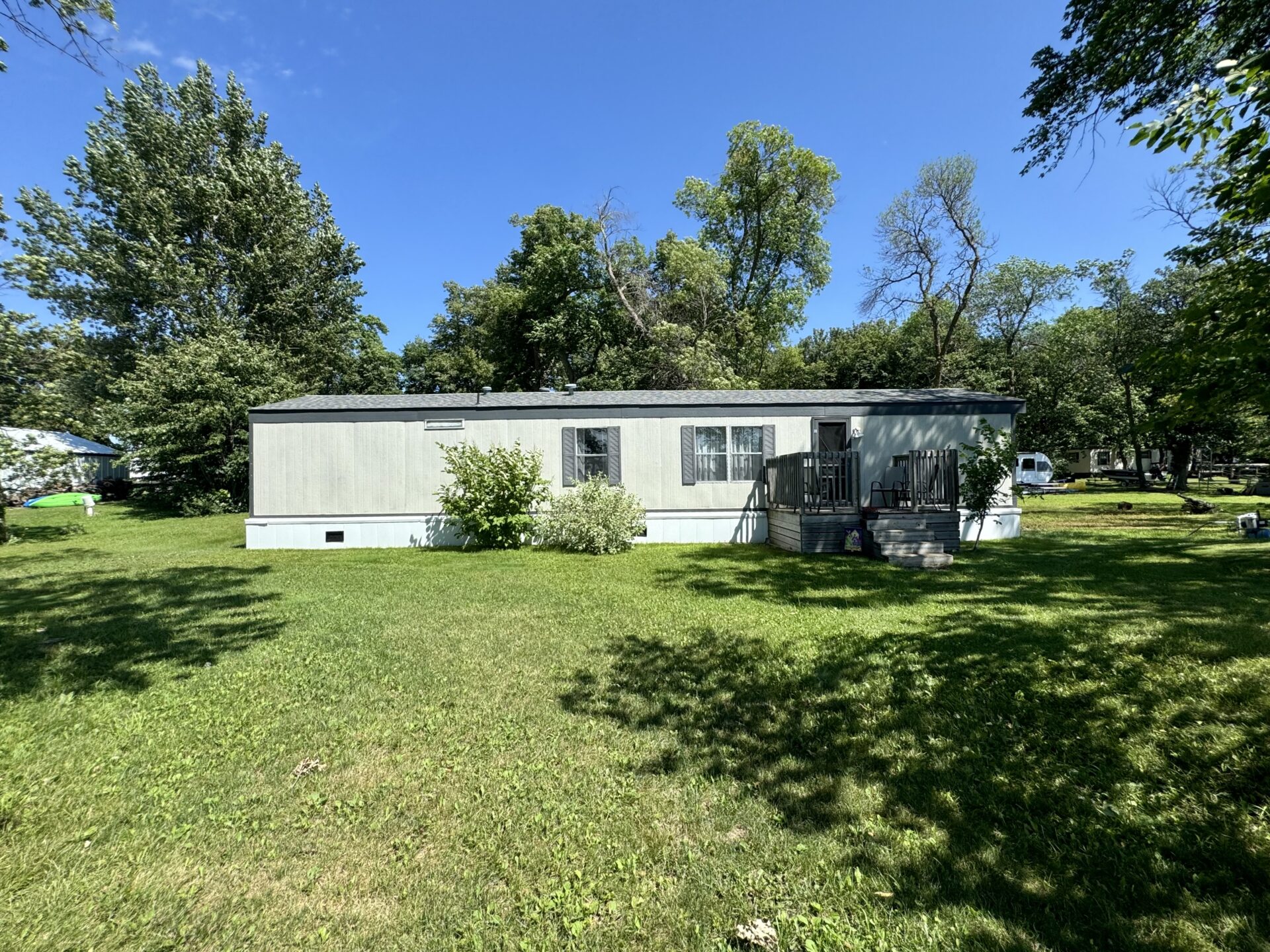 Almos Lake – 121109 Buffalo Lake Ln Eden, SD