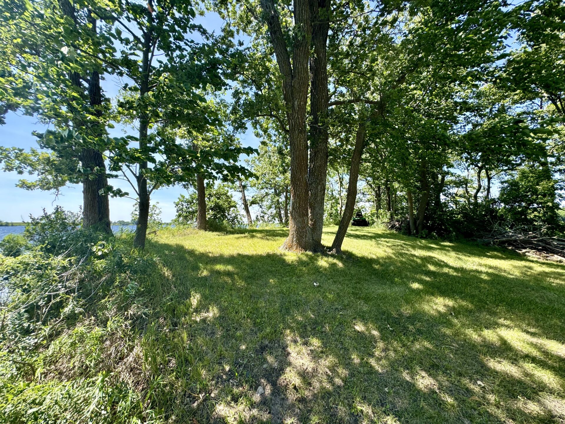 Almos Lake – 121109 Buffalo Lake Ln Eden, SD