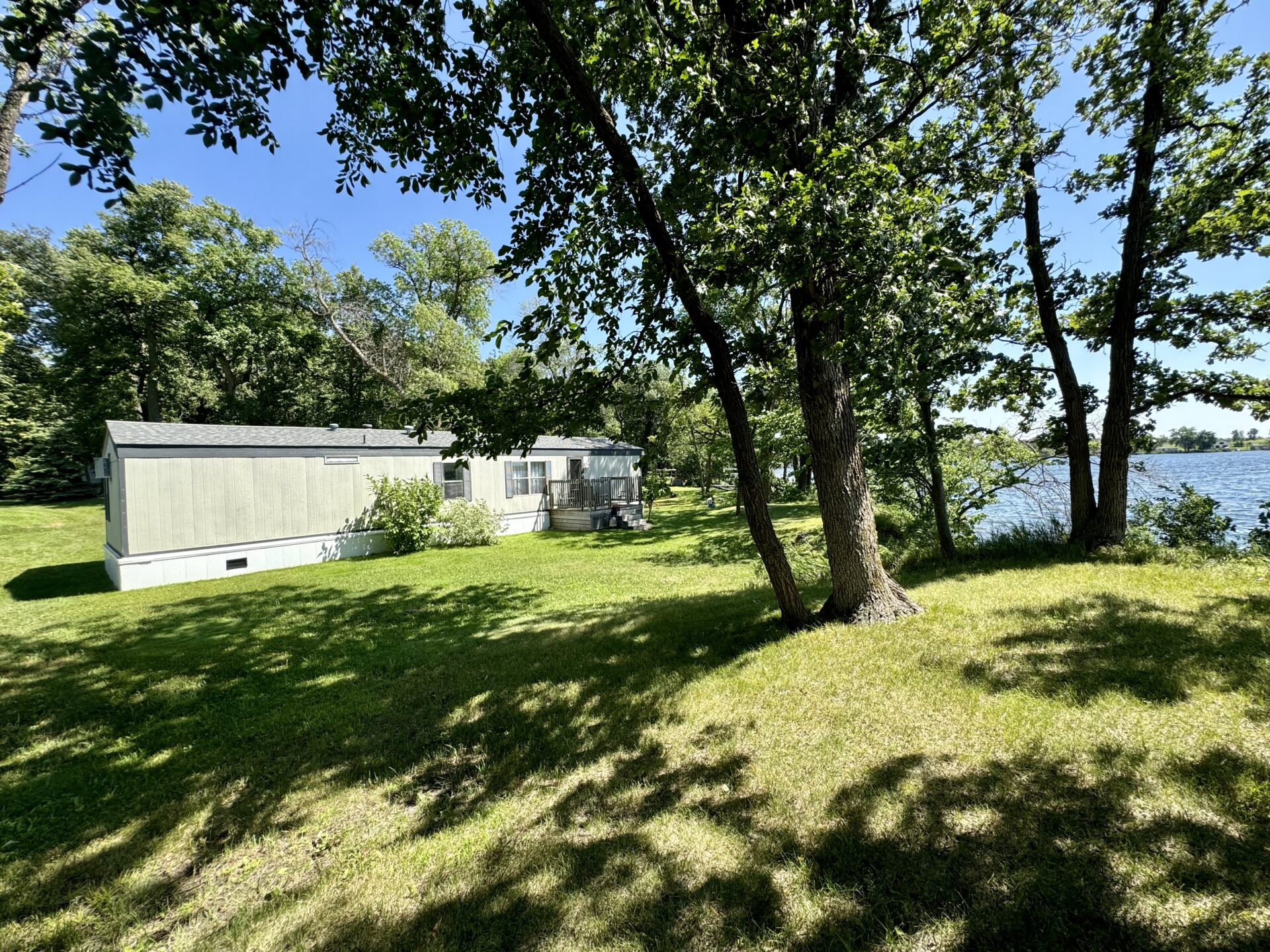 Almos Lake – 121109 Buffalo Lake Ln Eden, SD