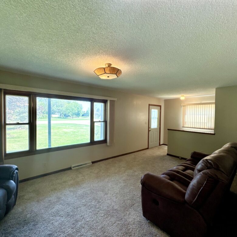 1803 Vander Horck St. – Britton, SD