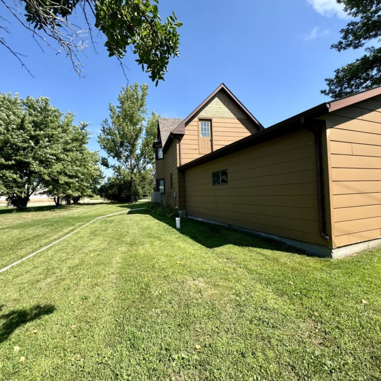 1803 Vander Horck St. – Britton, SD