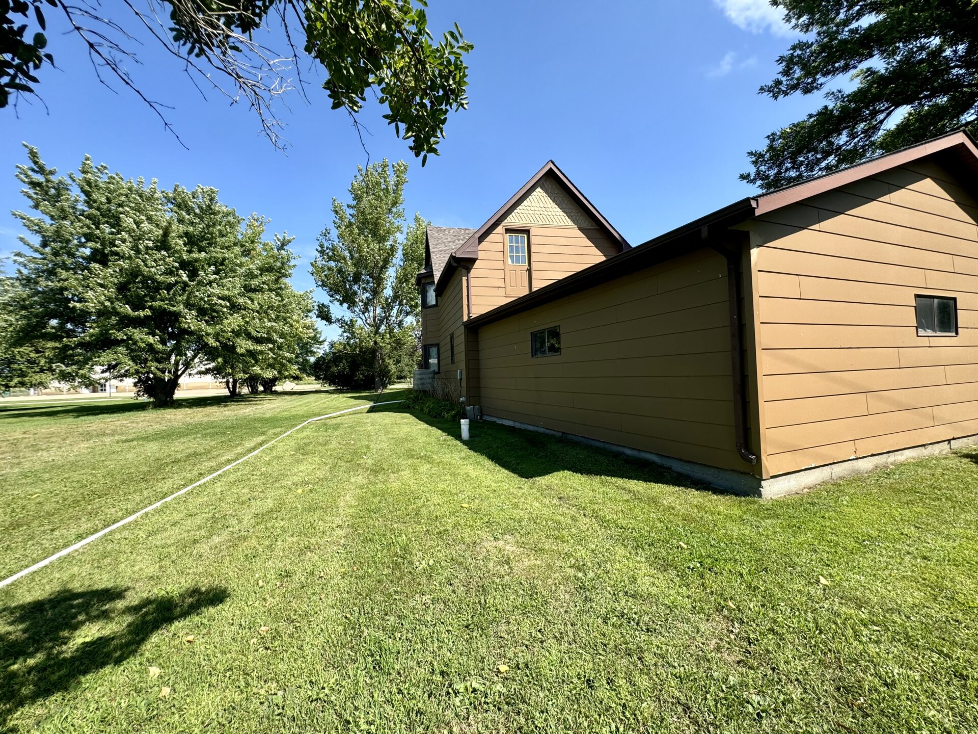 1803 Vander Horck St. – Britton, SD