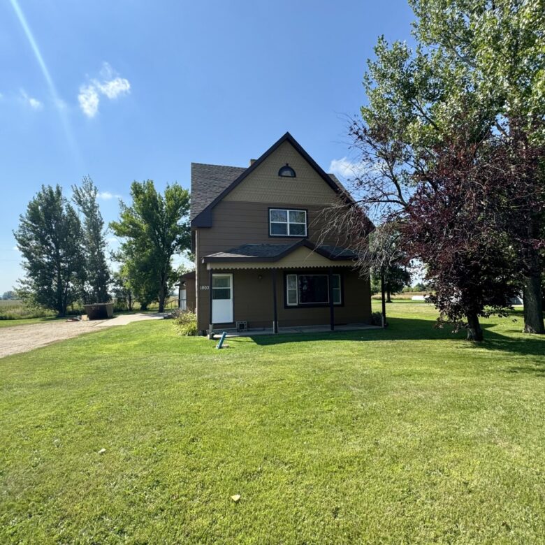 1803 Vander Horck St. – Britton, SD