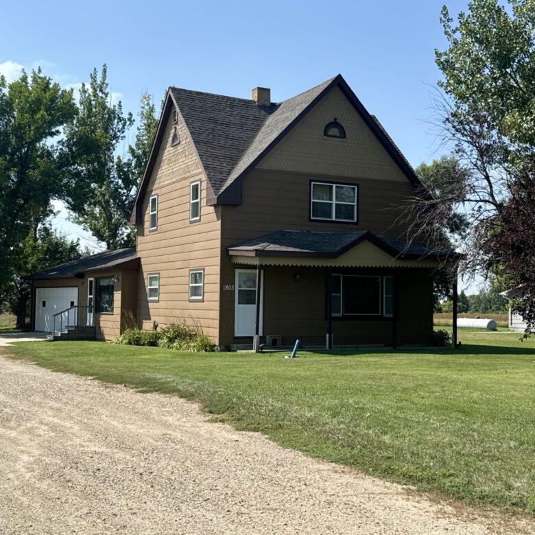 1803 Vander Horck St. – Britton, SD