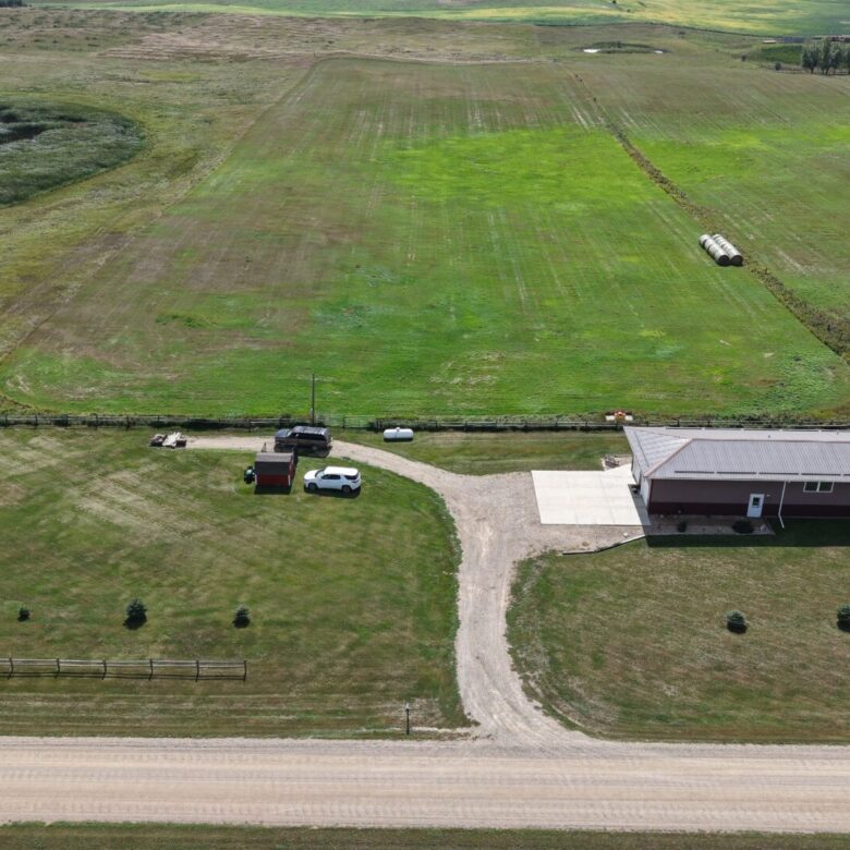 10+/- Acre – 42475 109th St. – Britton, SD
