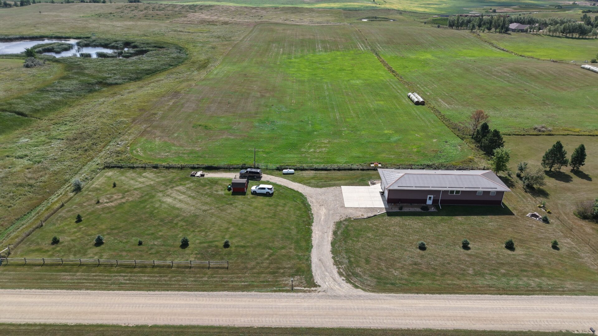 10+/- Acre – 42475 109th St. – Britton, SD