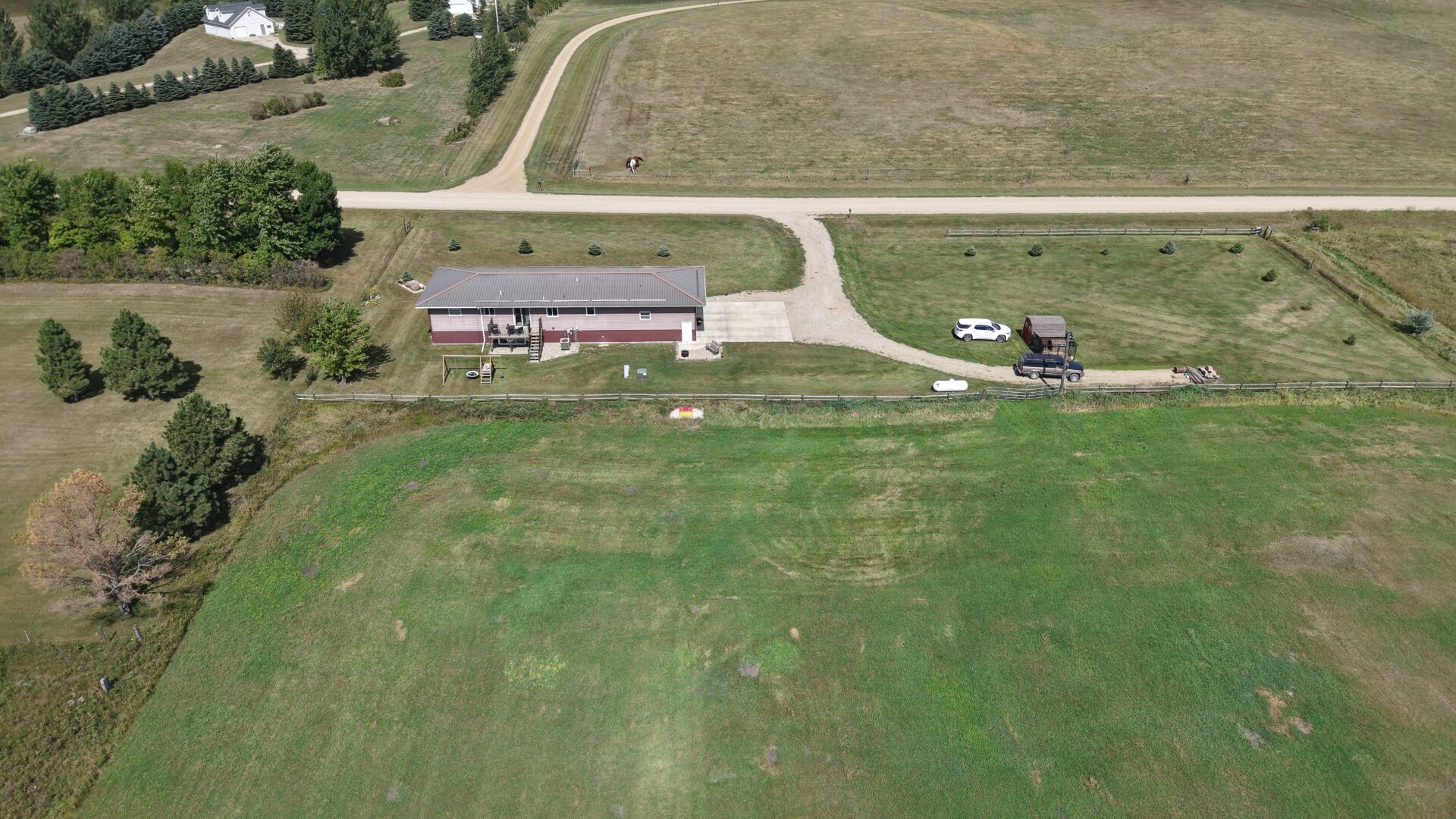 10+/- Acre – 42475 109th St. – Britton, SD