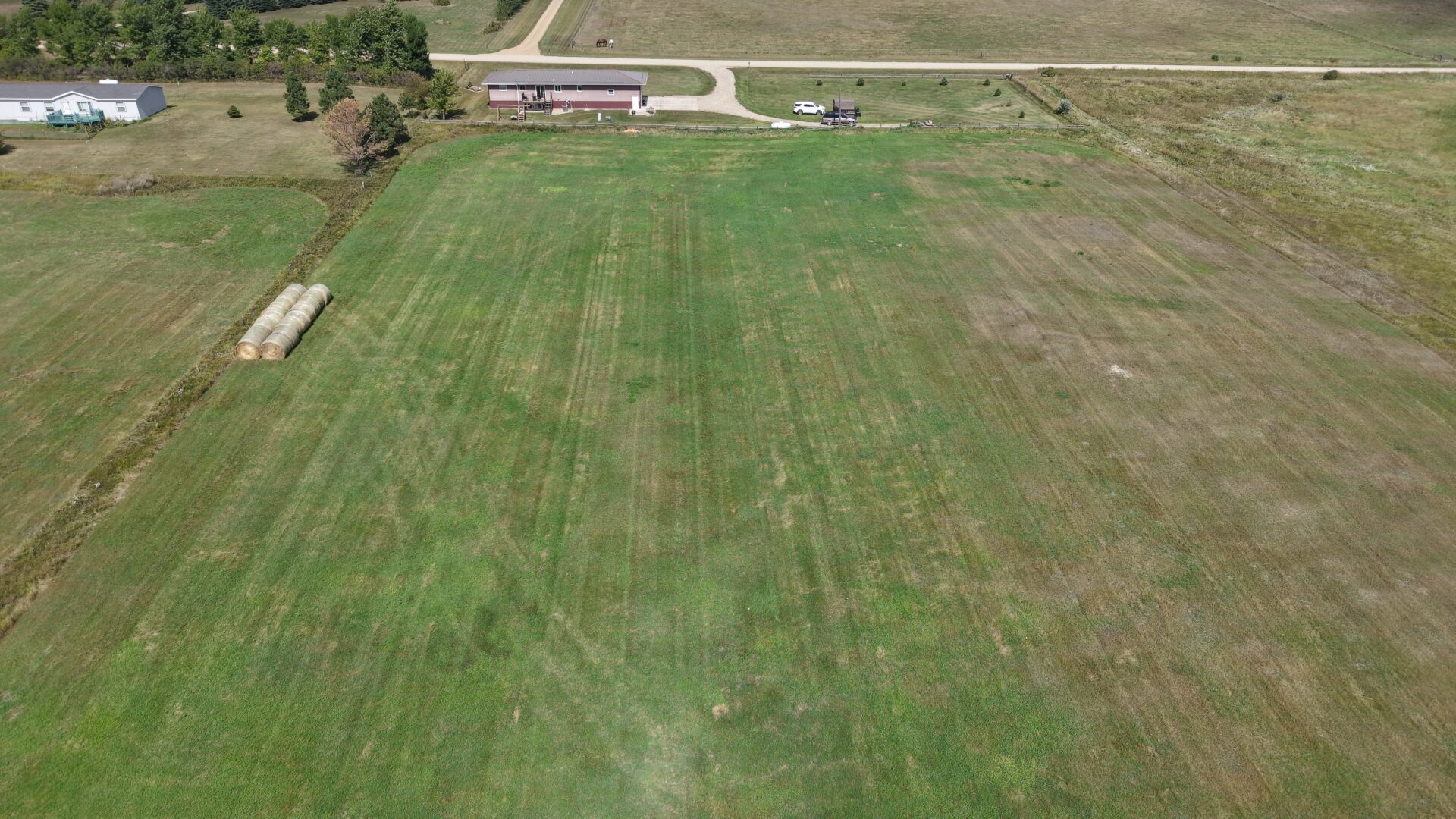 10+/- Acre – 42475 109th St. – Britton, SD