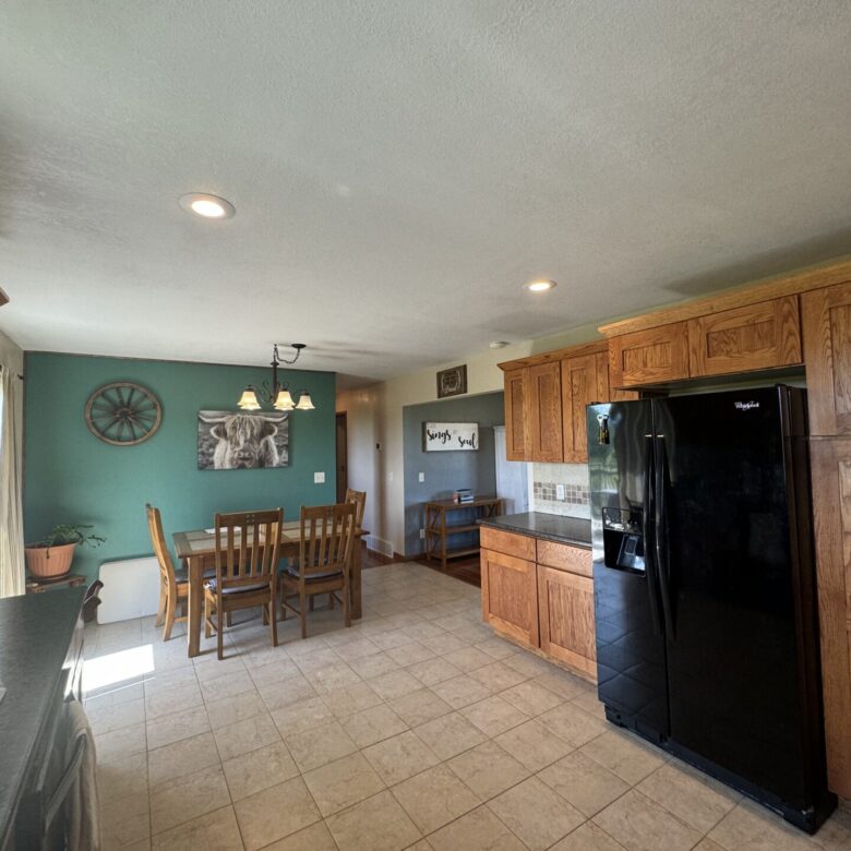 10+/- Acre – 42475 109th St. – Britton, SD