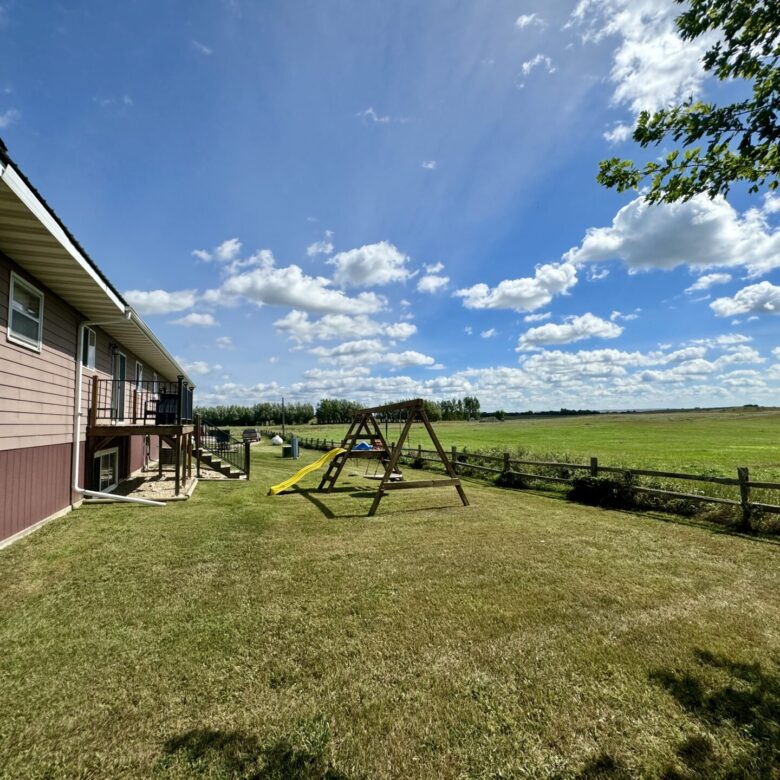 10+/- Acre – 42475 109th St. – Britton, SD