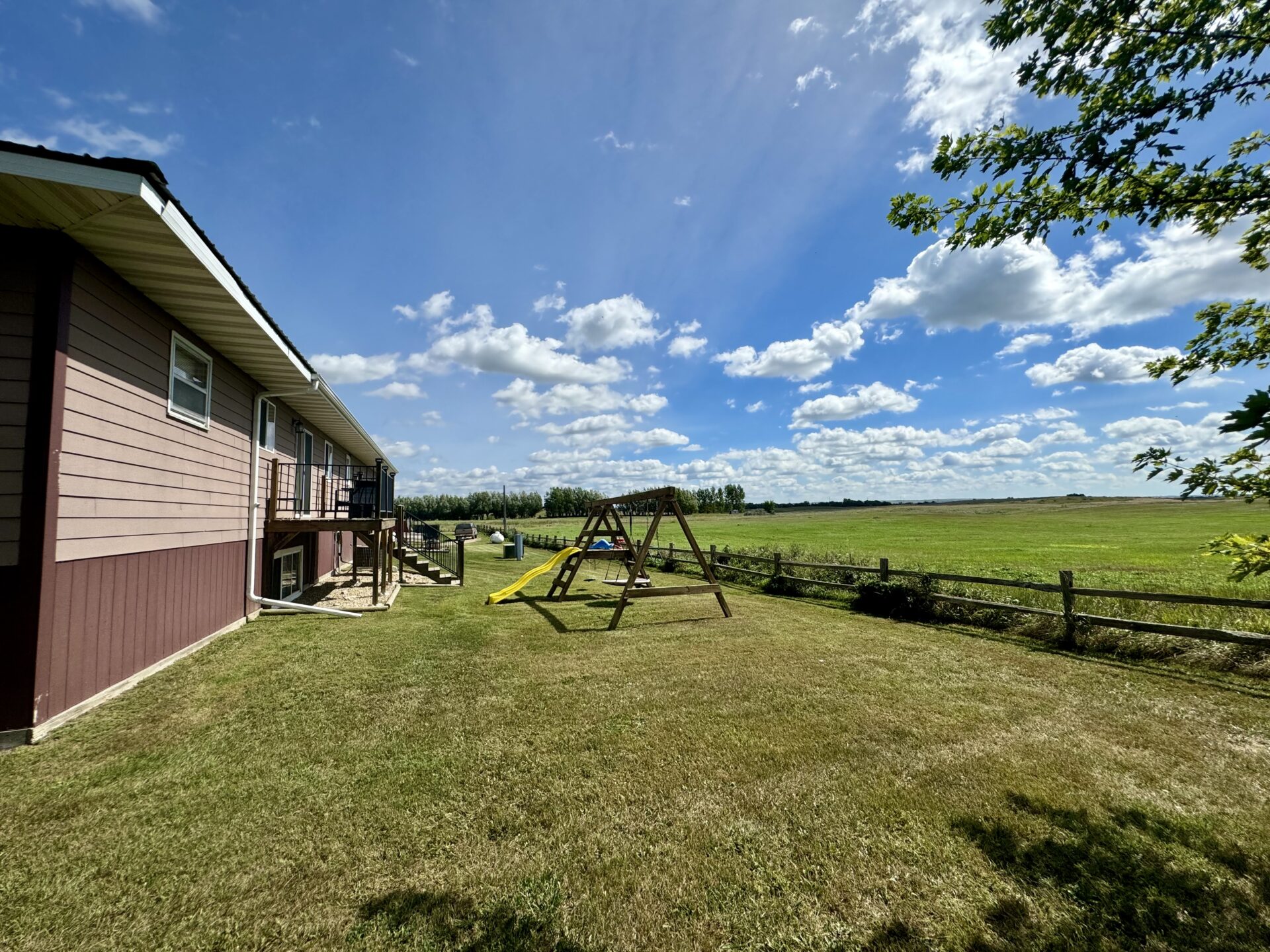 10+/- Acre – 42475 109th St. – Britton, SD