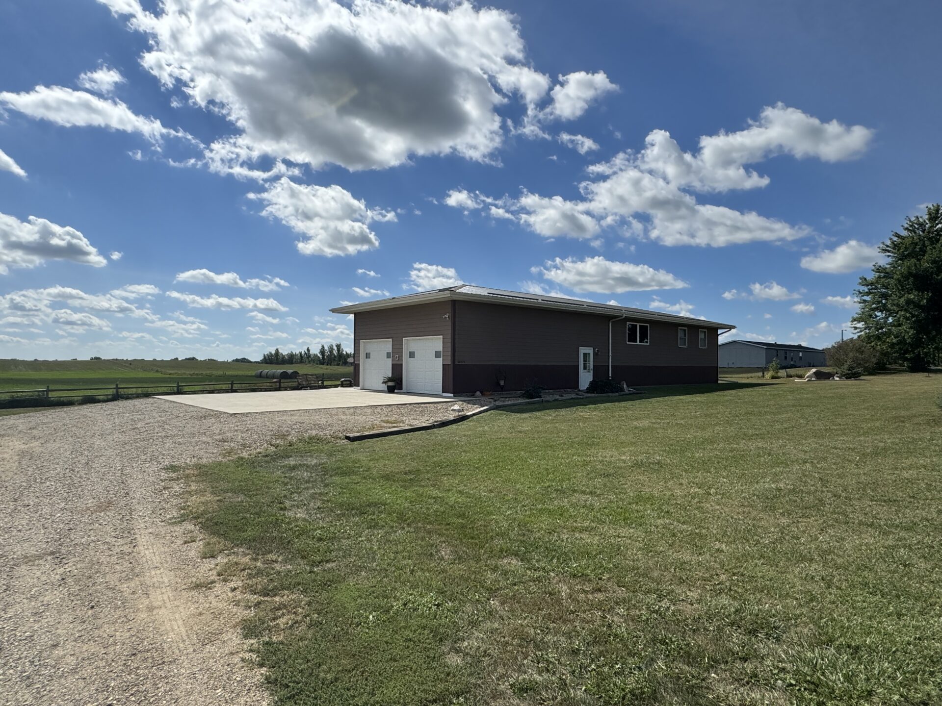 10+/- Acre – 42475 109th St. – Britton, SD