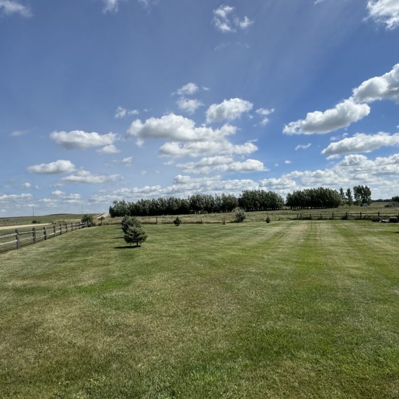 10+/- Acre – 42475 109th St. – Britton, SD