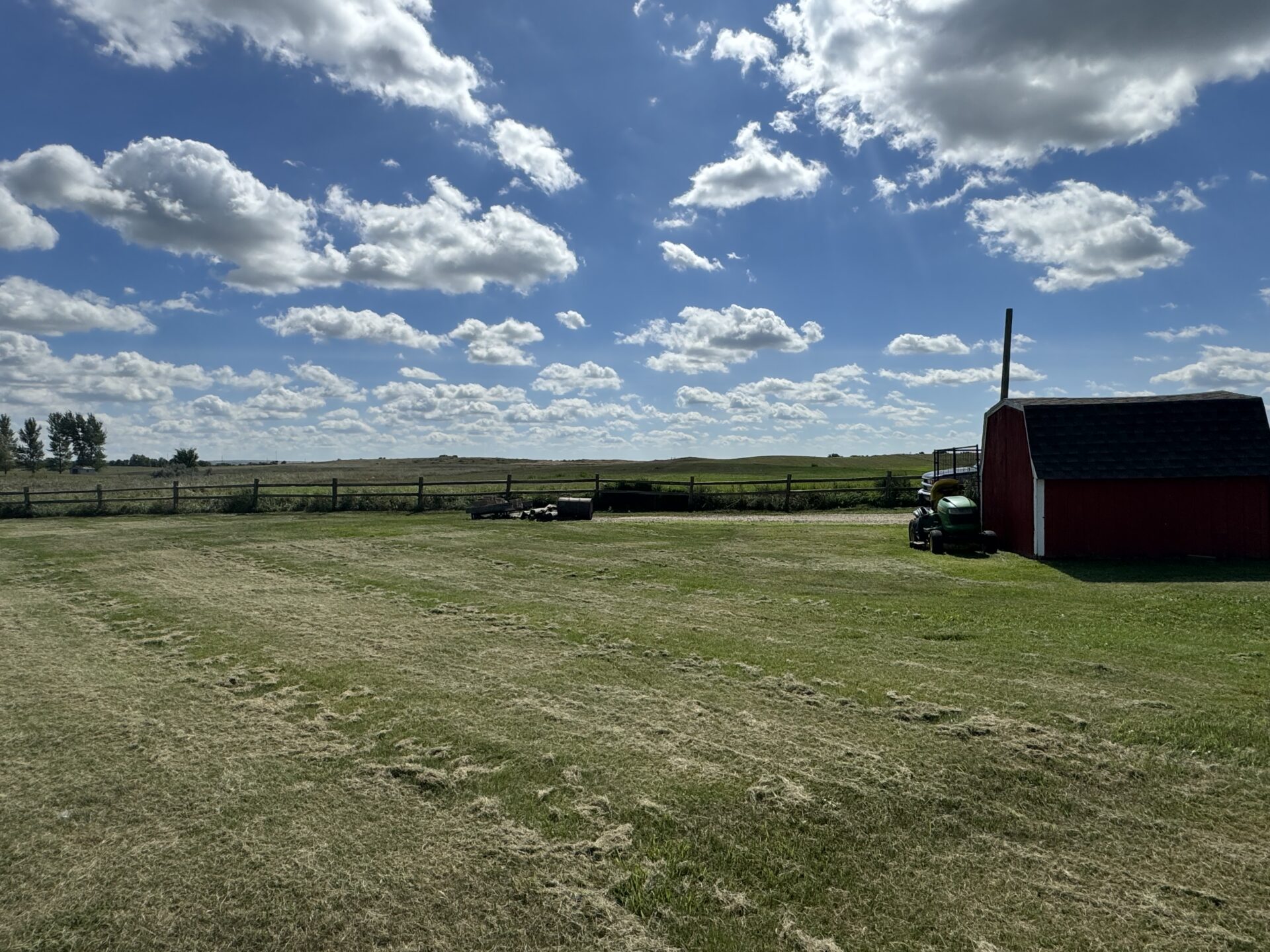 10+/- Acre – 42475 109th St. – Britton, SD