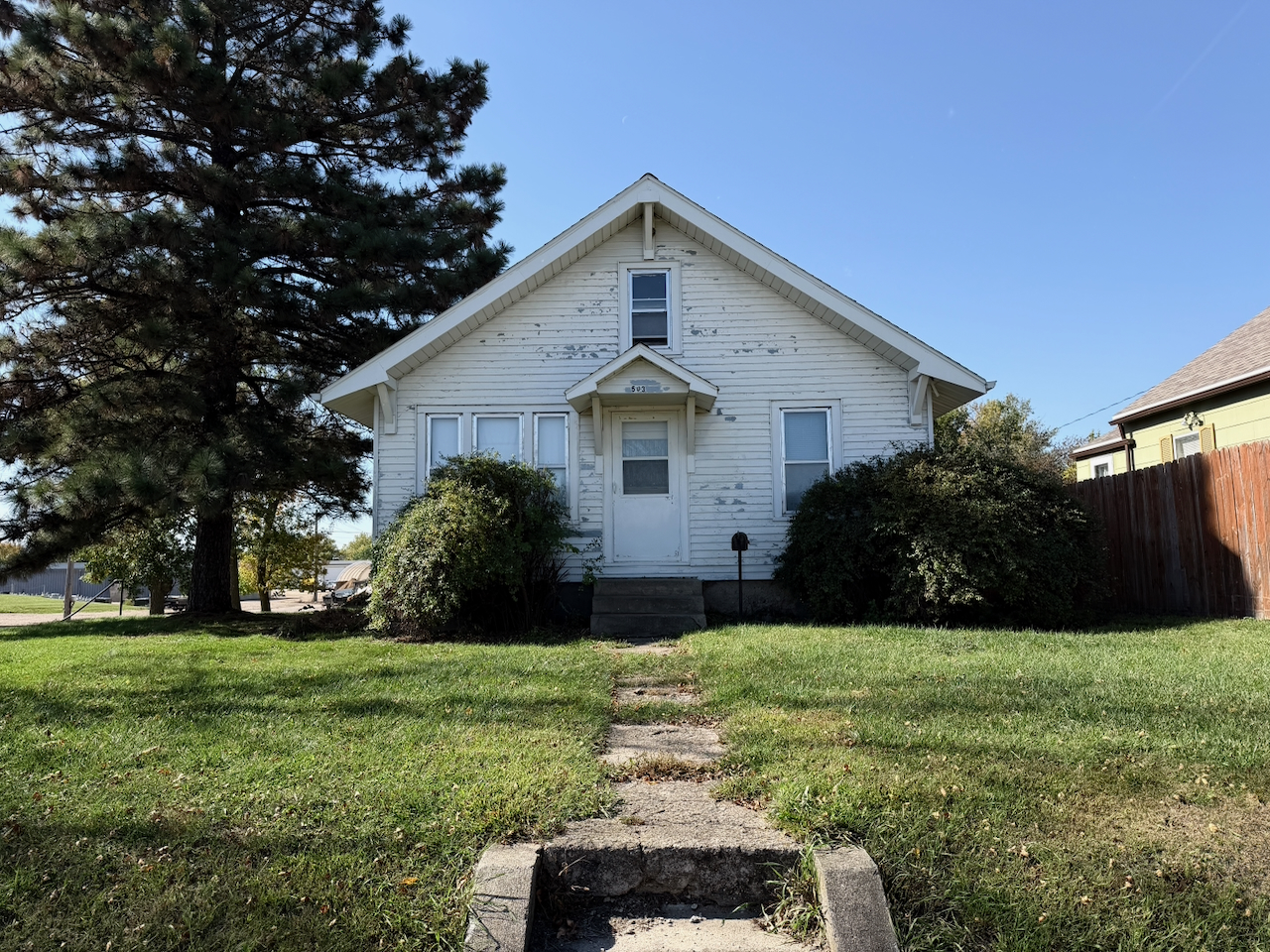 503 West 2nd Street – Webster, SD