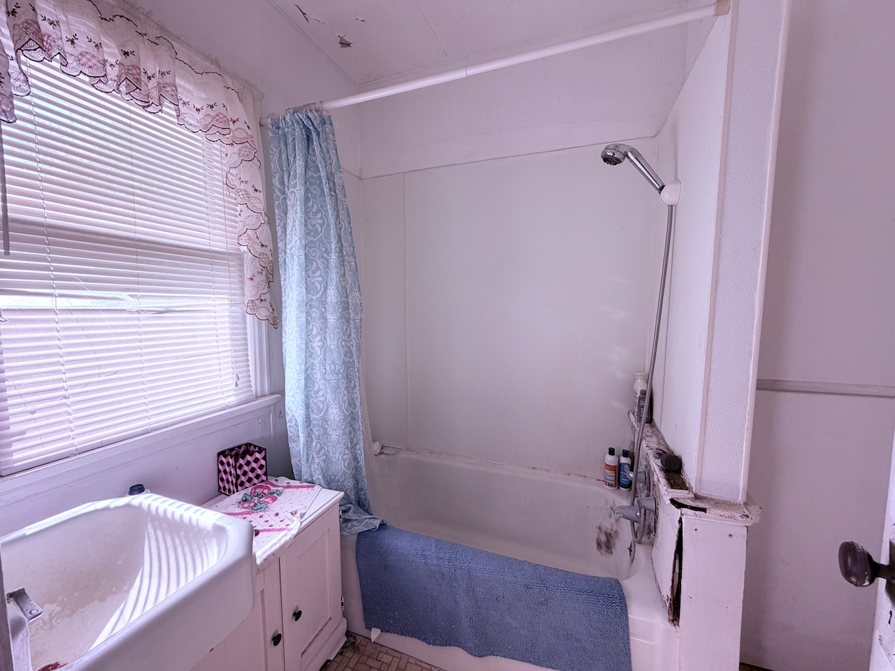 503 West 2nd Street – Webster, SD